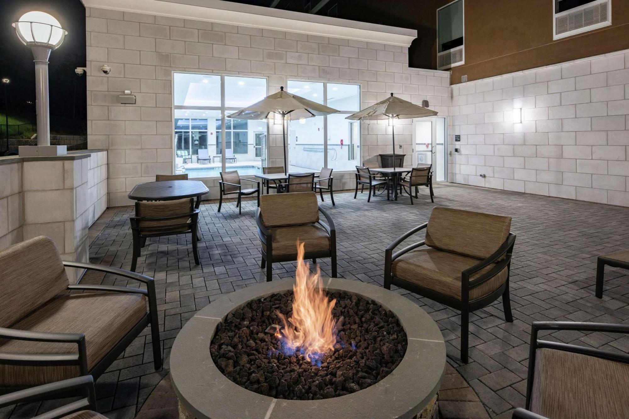 Hampton Inn & Suites Rocky Hill - Hartford South Bagian luar foto